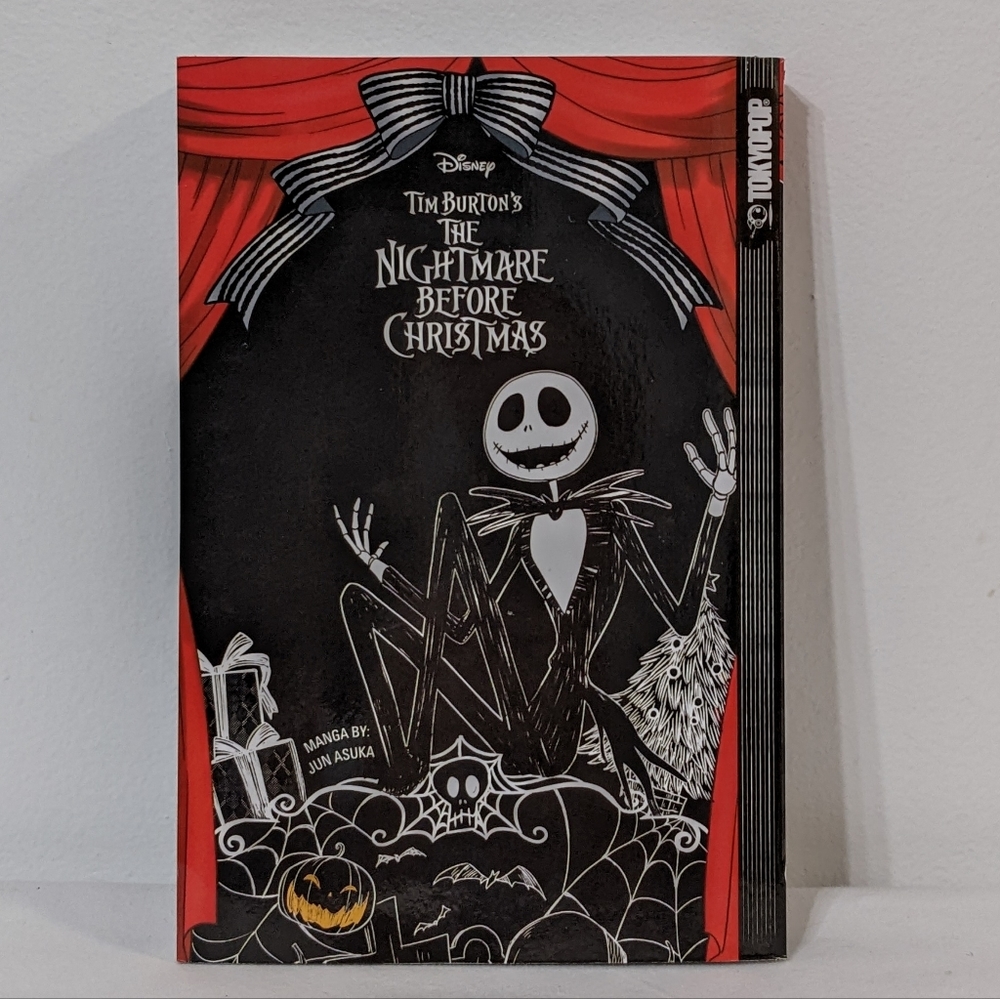Disney Tim Burton's The Nightmare Before Christmas Softcover Book Tokyopop Manga